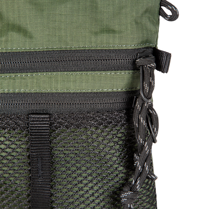 MOUNTAIN ACCESSORY SHOULDER BAG