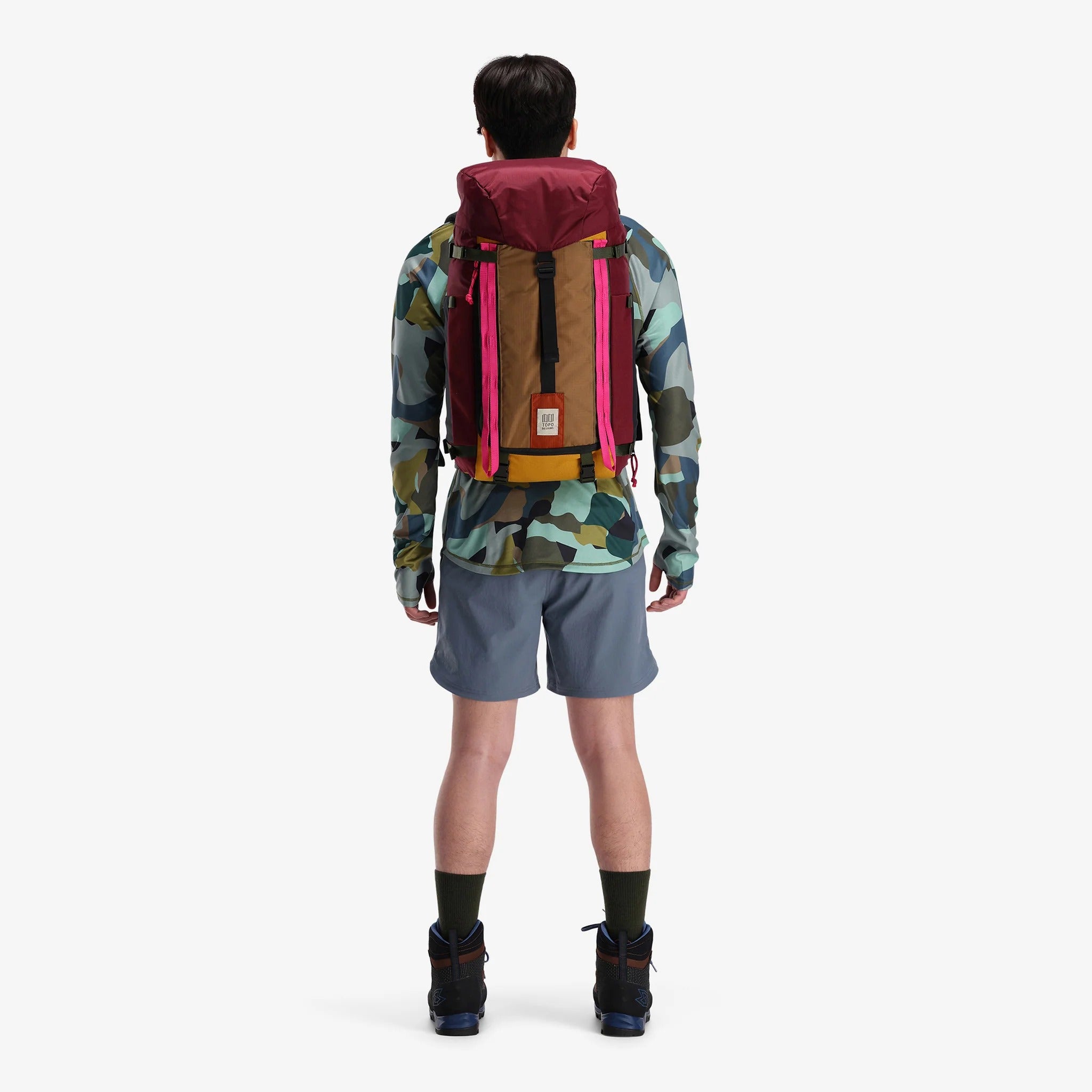 MOUNTAIN PACK 28L