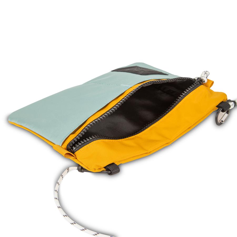 CARABINER SHOULDER ACCESSORY BAG